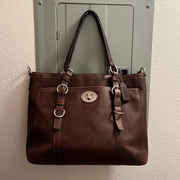 Coach Chelsea F14015 Soft Brown Leather Tote with Gold Hardware - Picture 1 of 15